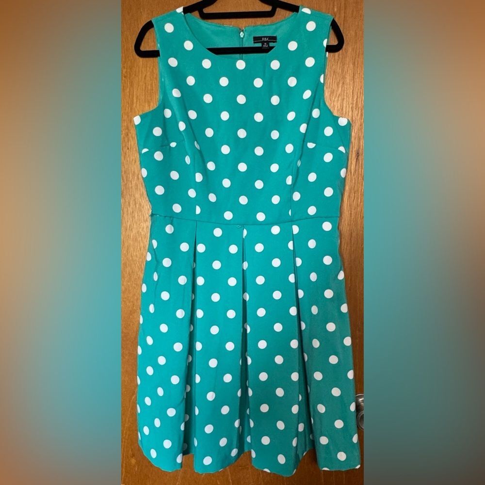 R&K Polka Dot Dress with pockets and pleats - missing belt